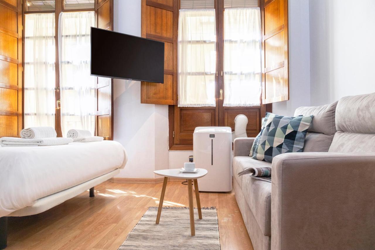 Livemalaga Clemens Apartment ภายนอก รูปภาพ